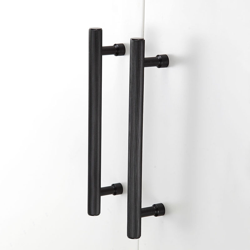 Gold Black Brass Handle with S - огляд і ціна Restoration Hardware Furniture Used
