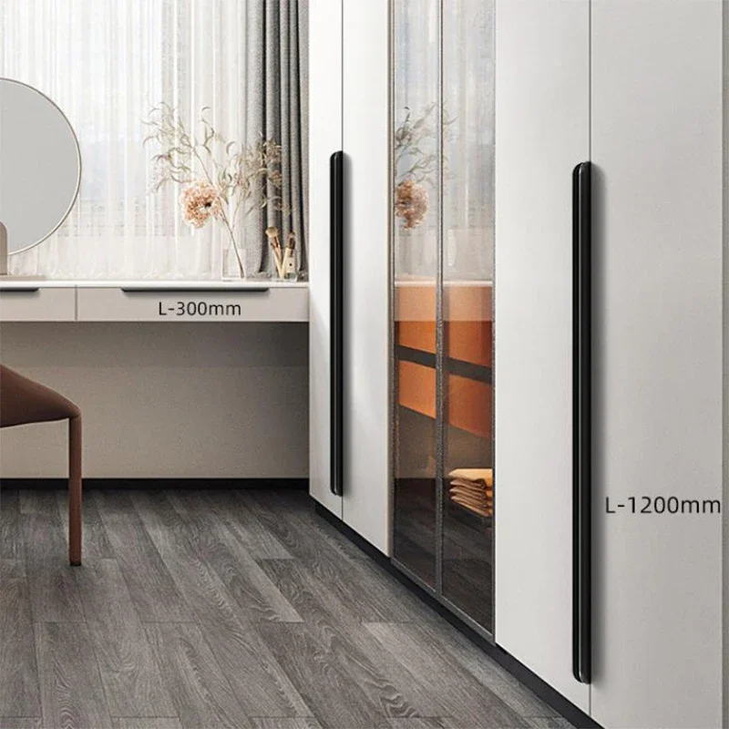 Minimally Designed Door Handle - огляд і ціна Restoration Hardware Furniture Used